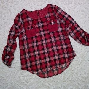EM red plad lace top